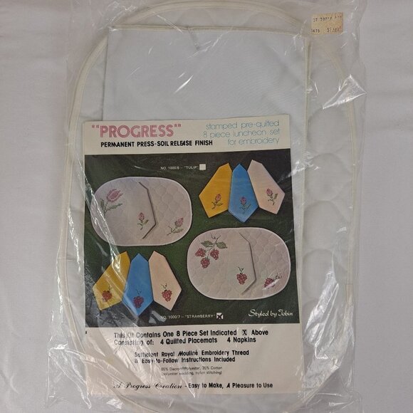 Strawberry Stamped Pre-Quilted 8 Piece Luncheon Set for Embroidery - Picture 2 of 5